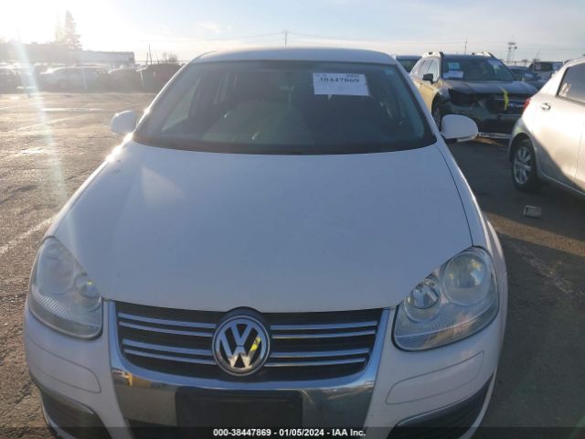 Photo 5 VIN: 3VWAZ7AJ7AM117497 - VOLKSWAGEN JETTA 