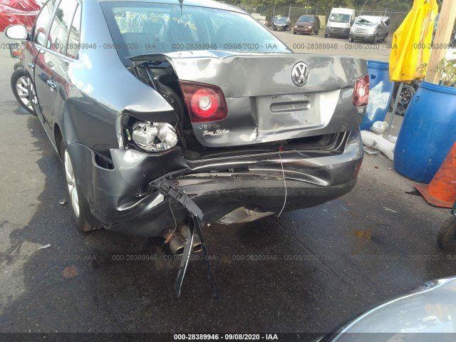 Photo 5 VIN: 3VWAZ7AJ8AM094439 - VOLKSWAGEN JETTA SEDAN 