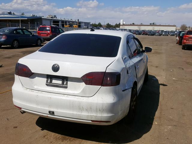 Photo 3 VIN: 3VWB07AJ2EM325999 - VOLKSWAGEN JETTA SE 