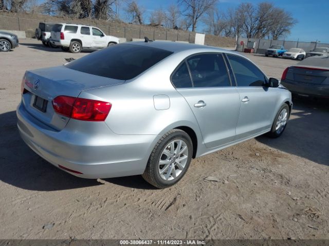 Photo 3 VIN: 3VWB07AJ4EM416935 - VOLKSWAGEN JETTA 