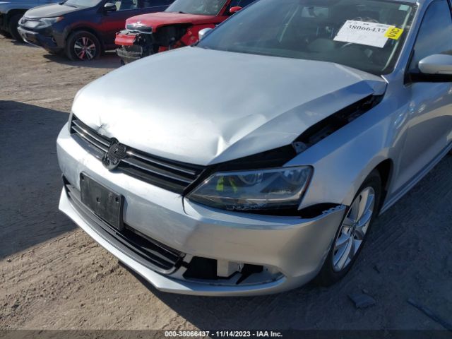 Photo 5 VIN: 3VWB07AJ4EM416935 - VOLKSWAGEN JETTA 