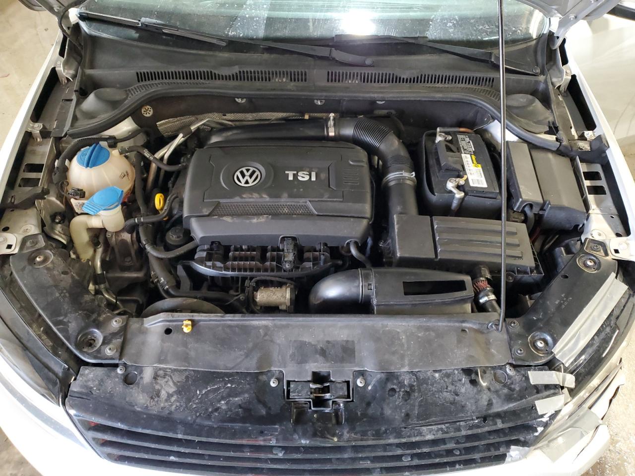 Photo 10 VIN: 3VWB17AJXEM434448 - VOLKSWAGEN JETTA 