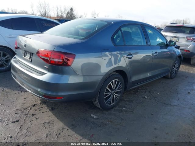 Photo 3 VIN: 3VWB67AJ2JM215642 - VOLKSWAGEN JETTA 