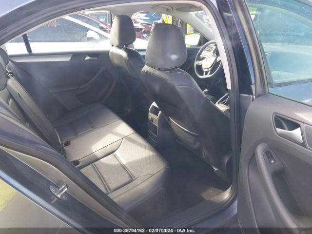 Photo 7 VIN: 3VWB67AJ2JM215642 - VOLKSWAGEN JETTA 