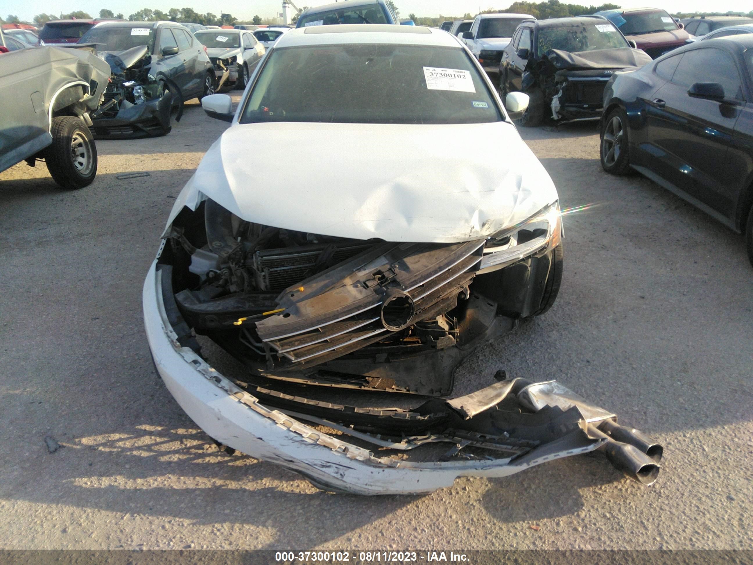 Photo 11 VIN: 3VWB67AJ4HM370655 - VOLKSWAGEN JETTA 