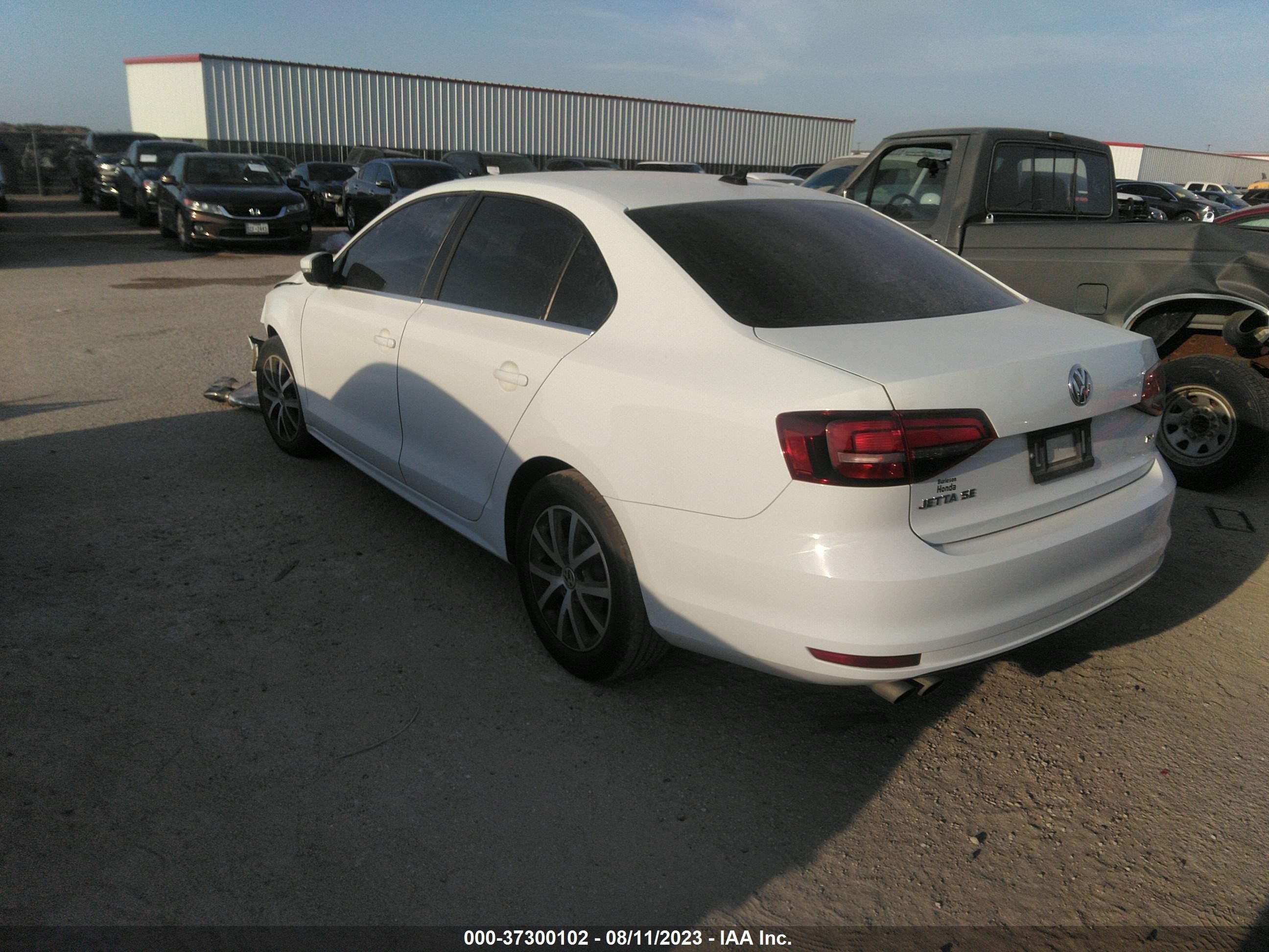 Photo 2 VIN: 3VWB67AJ4HM370655 - VOLKSWAGEN JETTA 