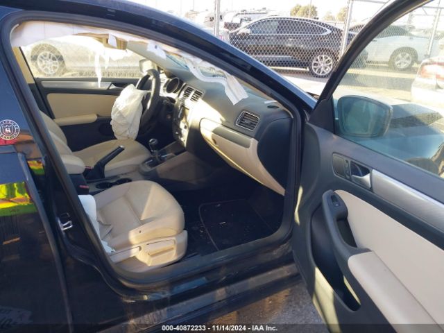 Photo 4 VIN: 3VWB67AJ5JM203520 - VOLKSWAGEN JETTA 