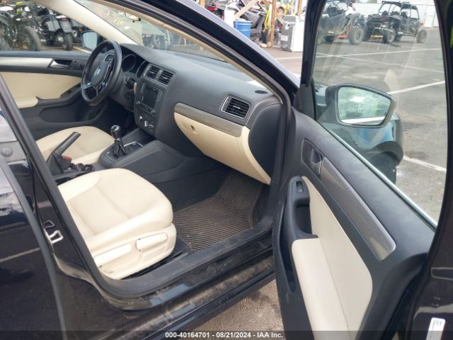 Photo 4 VIN: 3VWB67AJ7HM208308 - VOLKSWAGEN JETTA 