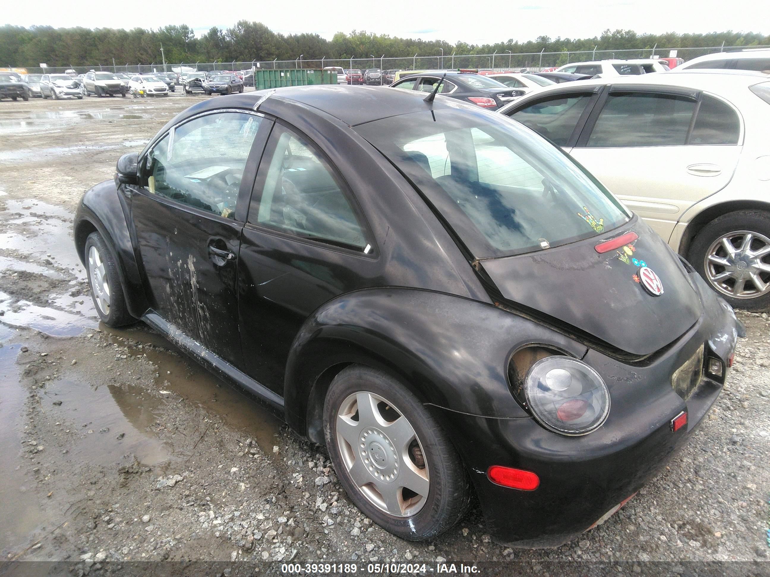 Photo 2 VIN: 3VWBB61C9WM028915 - VOLKSWAGEN BEETLE 