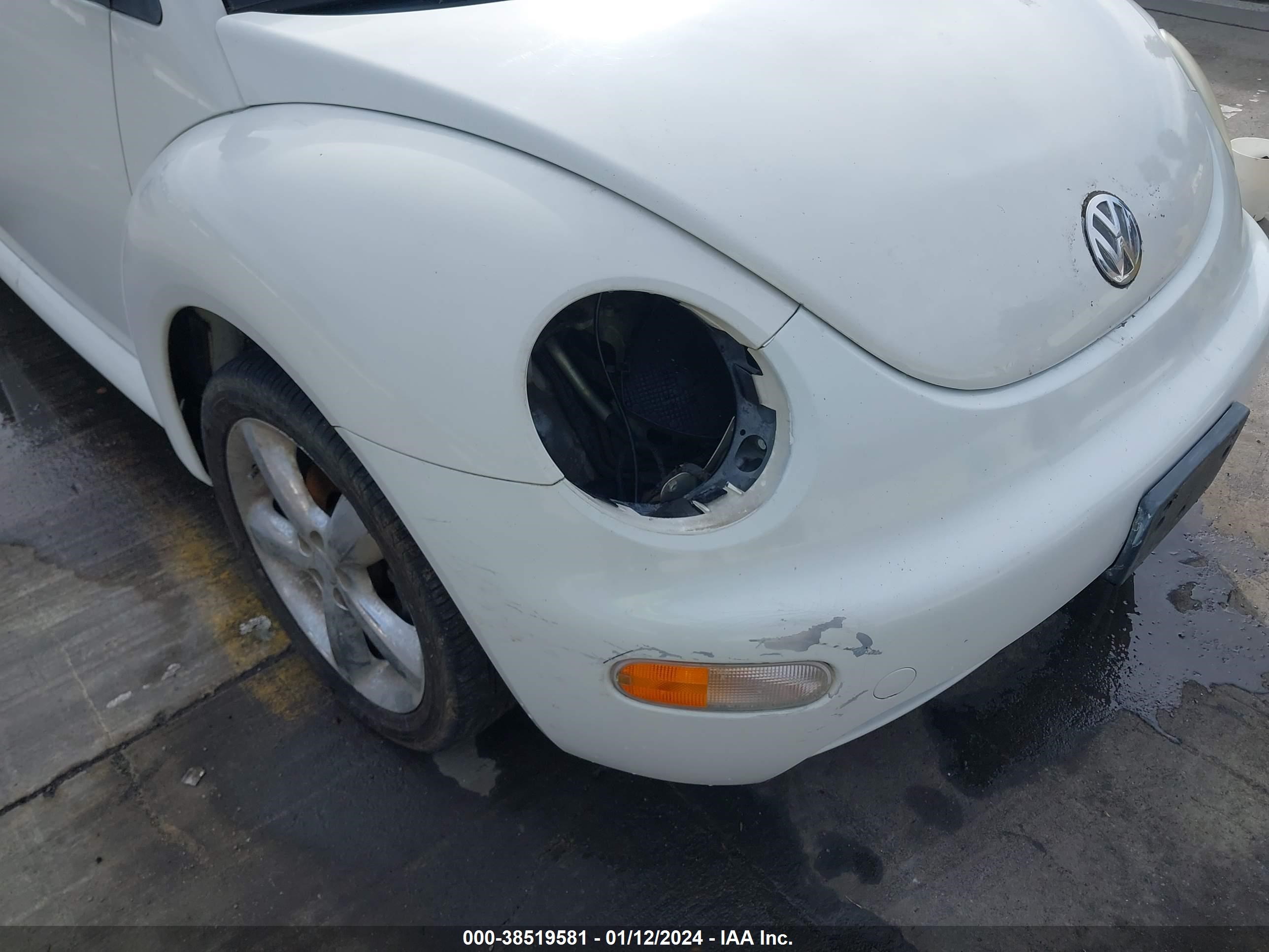 Photo 5 VIN: 3VWBB61C9WM041583 - VOLKSWAGEN BEETLE 