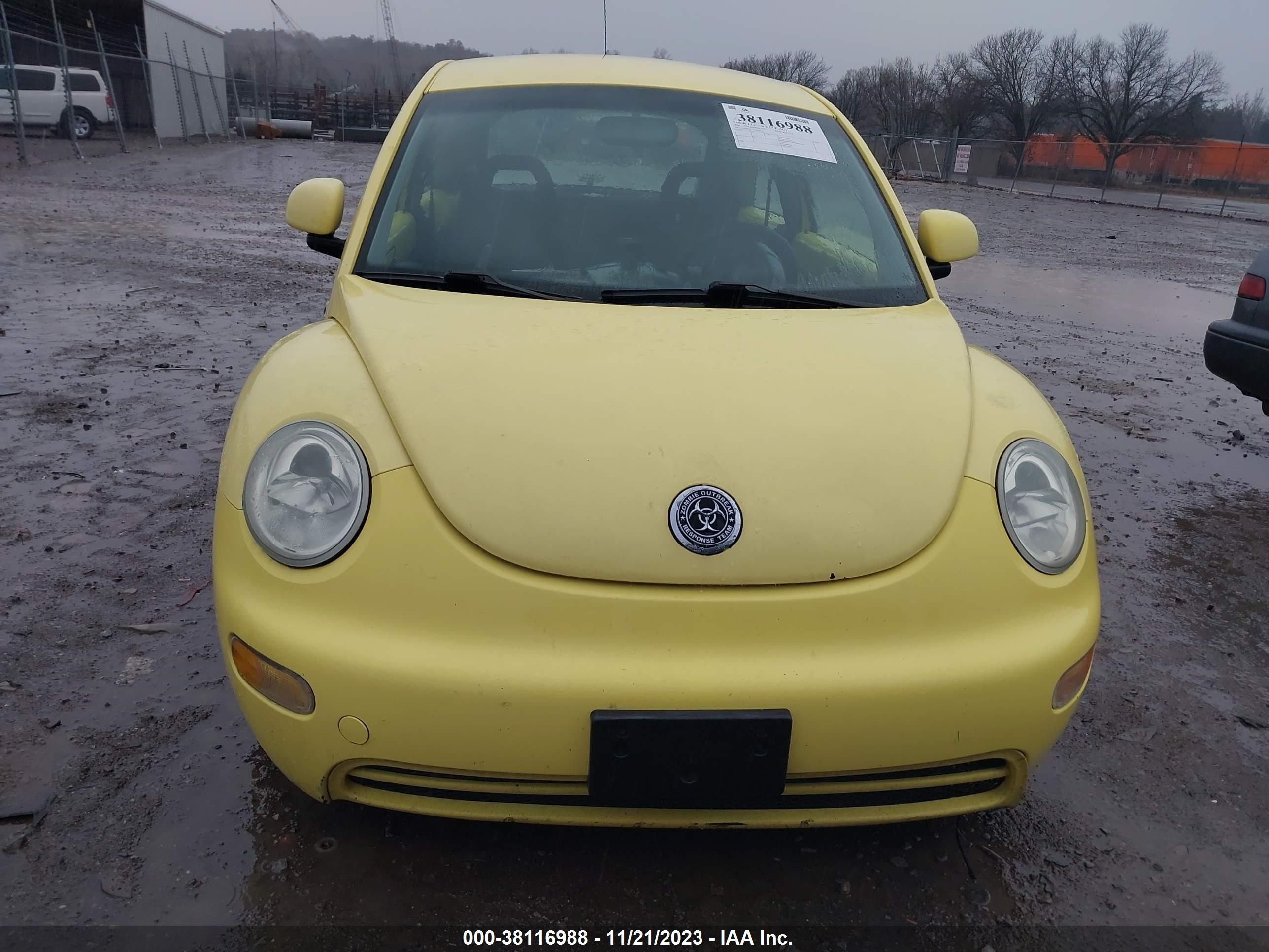 Photo 5 VIN: 3VWBC21C1YM418142 - VOLKSWAGEN BEETLE 