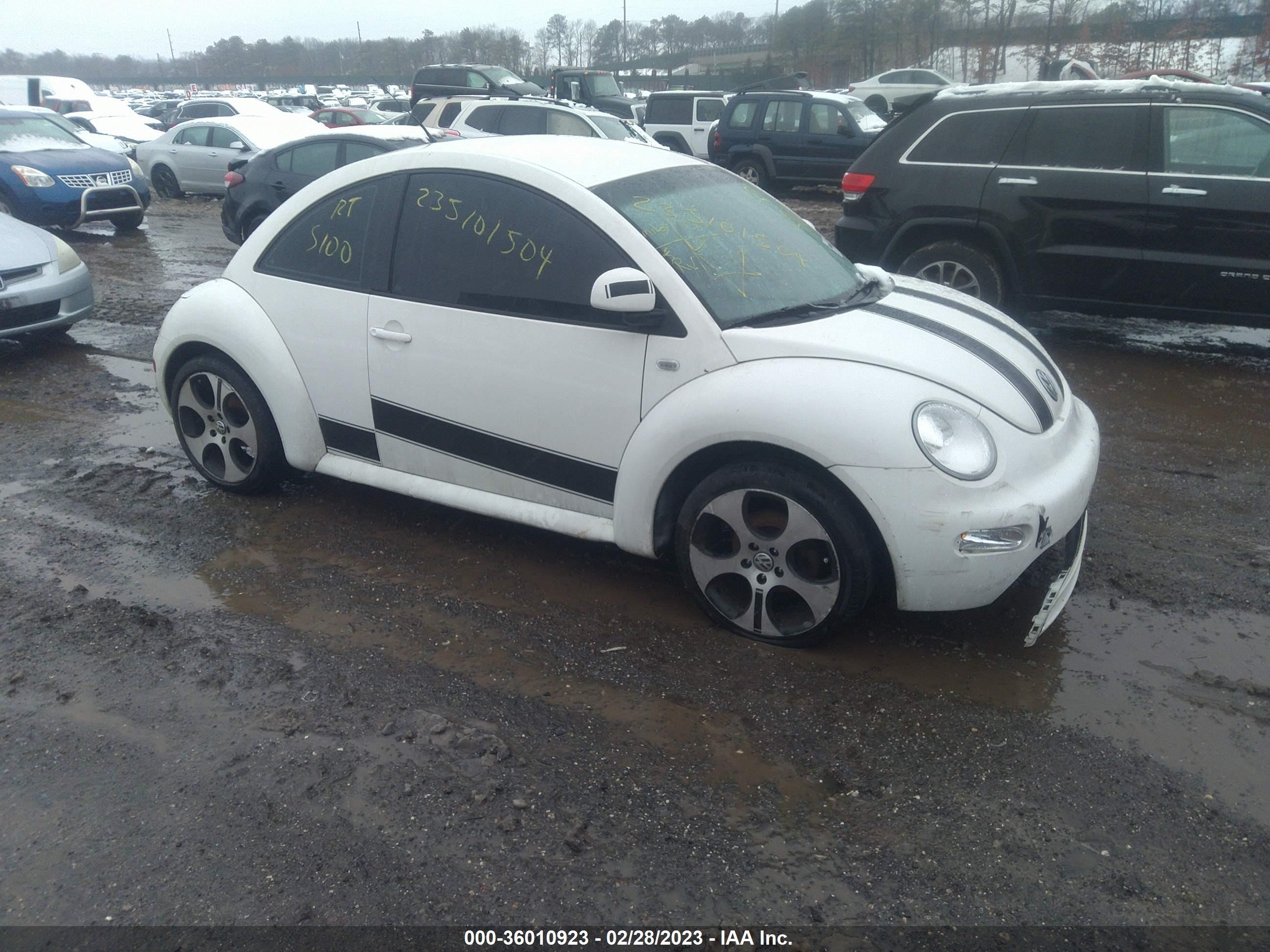 Photo 0 VIN: 3VWBC21C7XM420508 - VOLKSWAGEN BEETLE 