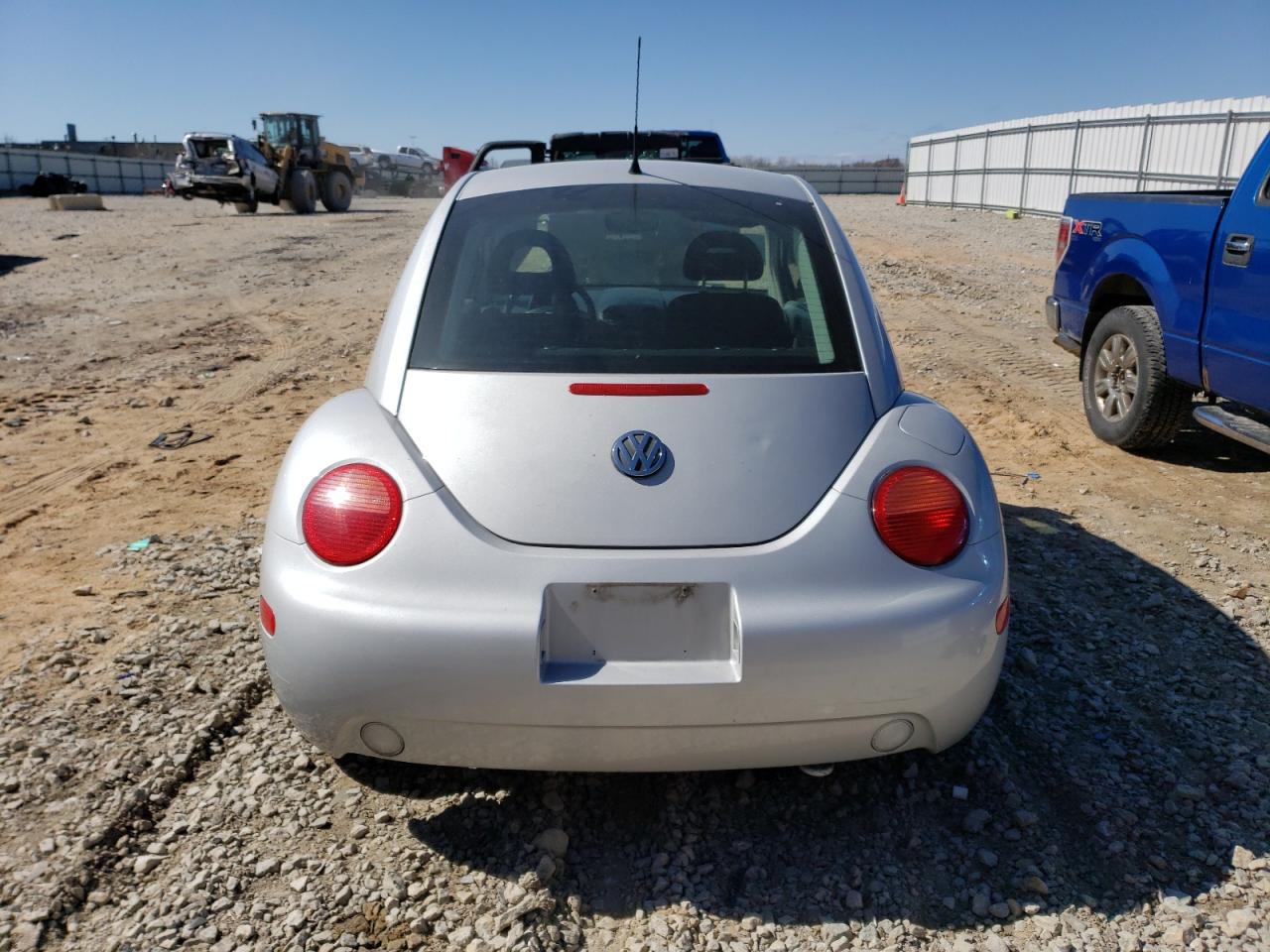 Photo 5 VIN: 3VWBK21C11M453031 - VOLKSWAGEN BEETLE 