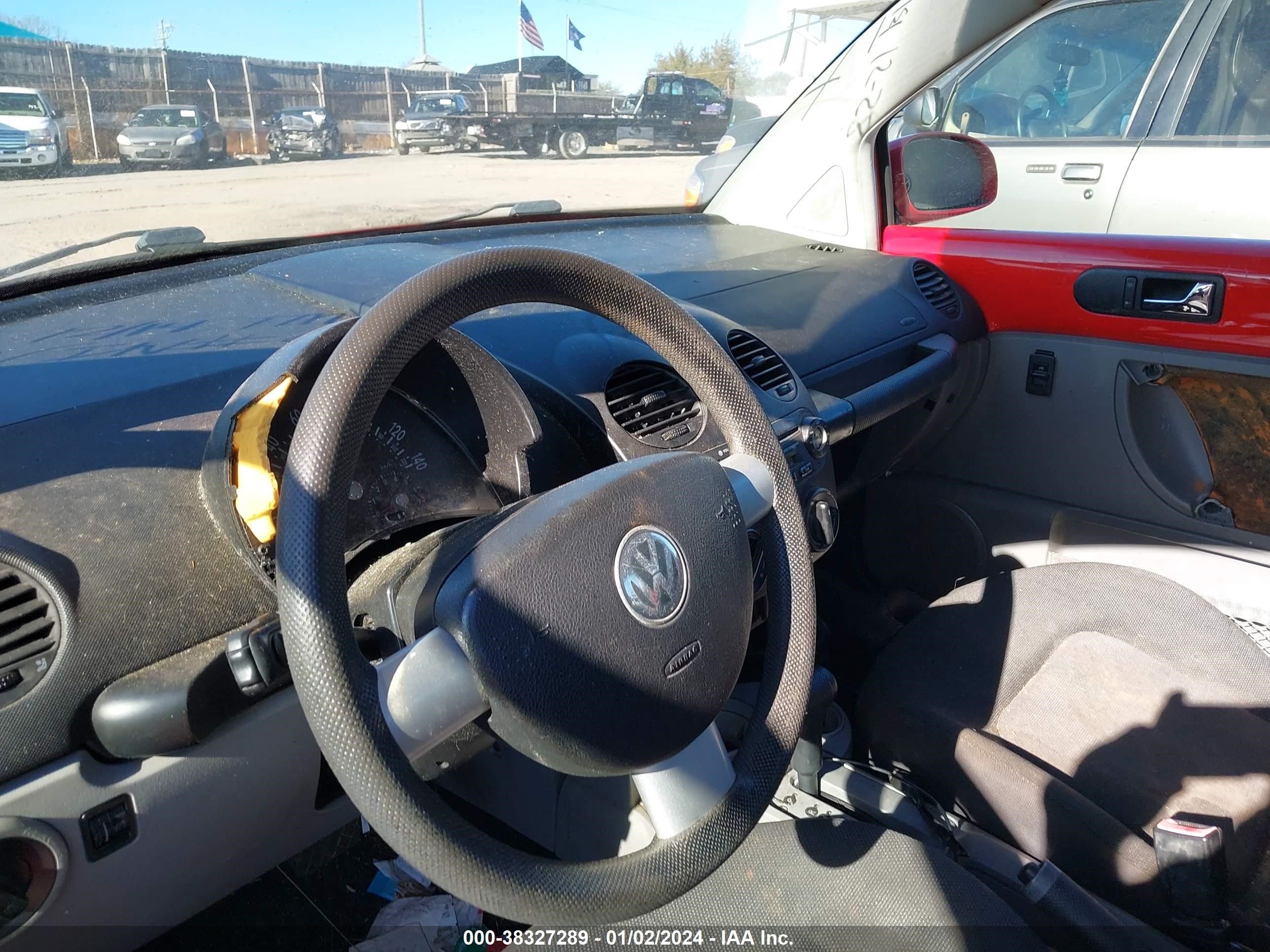 Photo 11 VIN: 3VWBK31C04M418930 - VOLKSWAGEN BEETLE 