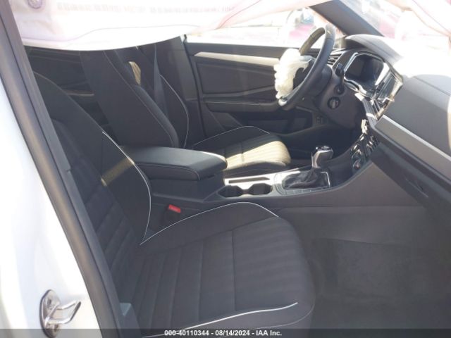 Photo 4 VIN: 3VWBM7BU2RM013104 - VOLKSWAGEN JETTA 