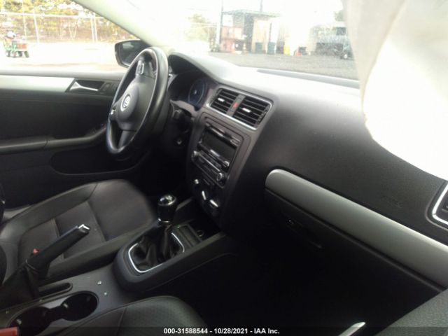 Photo 4 VIN: 3VWBP7AJ2DM399093 - VOLKSWAGEN JETTA SEDAN 