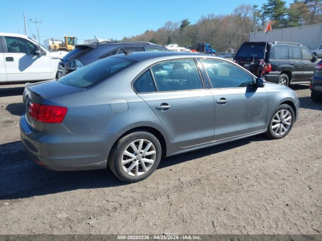 Photo 3 VIN: 3VWBP7AJ4CM112013 - VOLKSWAGEN JETTA 