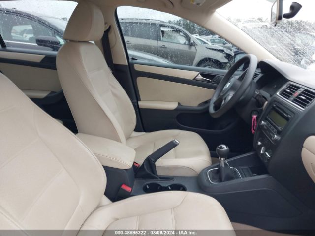 Photo 4 VIN: 3VWBX7AJ4BM108204 - VOLKSWAGEN JETTA 