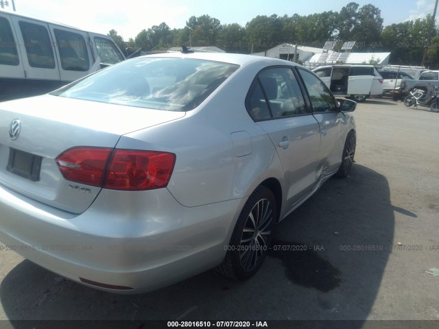 Photo 3 VIN: 3VWBX7AJ7BM369598 - VOLKSWAGEN JETTA 