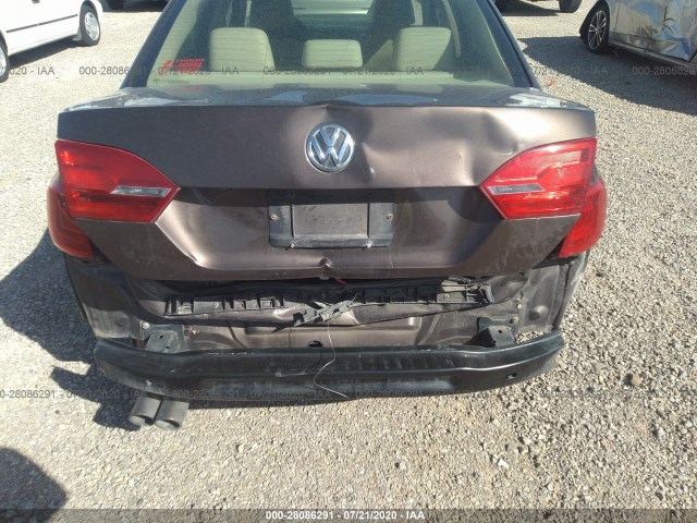 Photo 5 VIN: 3VWBZ7AJ0BM318776 - VOLKSWAGEN JETTA SEDAN 