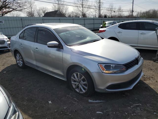 Photo 3 VIN: 3VWBZ7AJ8BM320257 - VOLKSWAGEN JETTA 