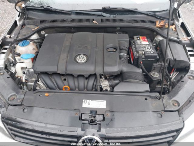 Photo 9 VIN: 3VWBZ7AJ8BM345868 - VOLKSWAGEN JETTA 