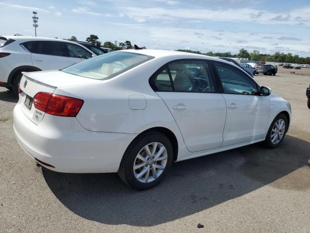 Photo 2 VIN: 3VWBZ7AJ8BM377560 - VOLKSWAGEN JETTA SE 