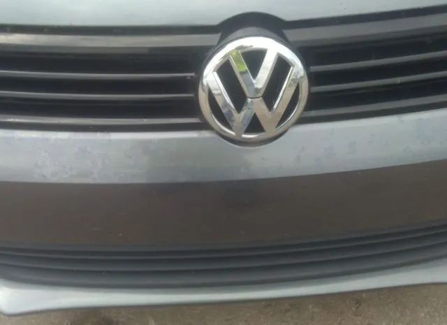 Photo 5 VIN: 3VWBZ7AJXBM317537 - VOLKSWAGEN JETTA SEDAN 