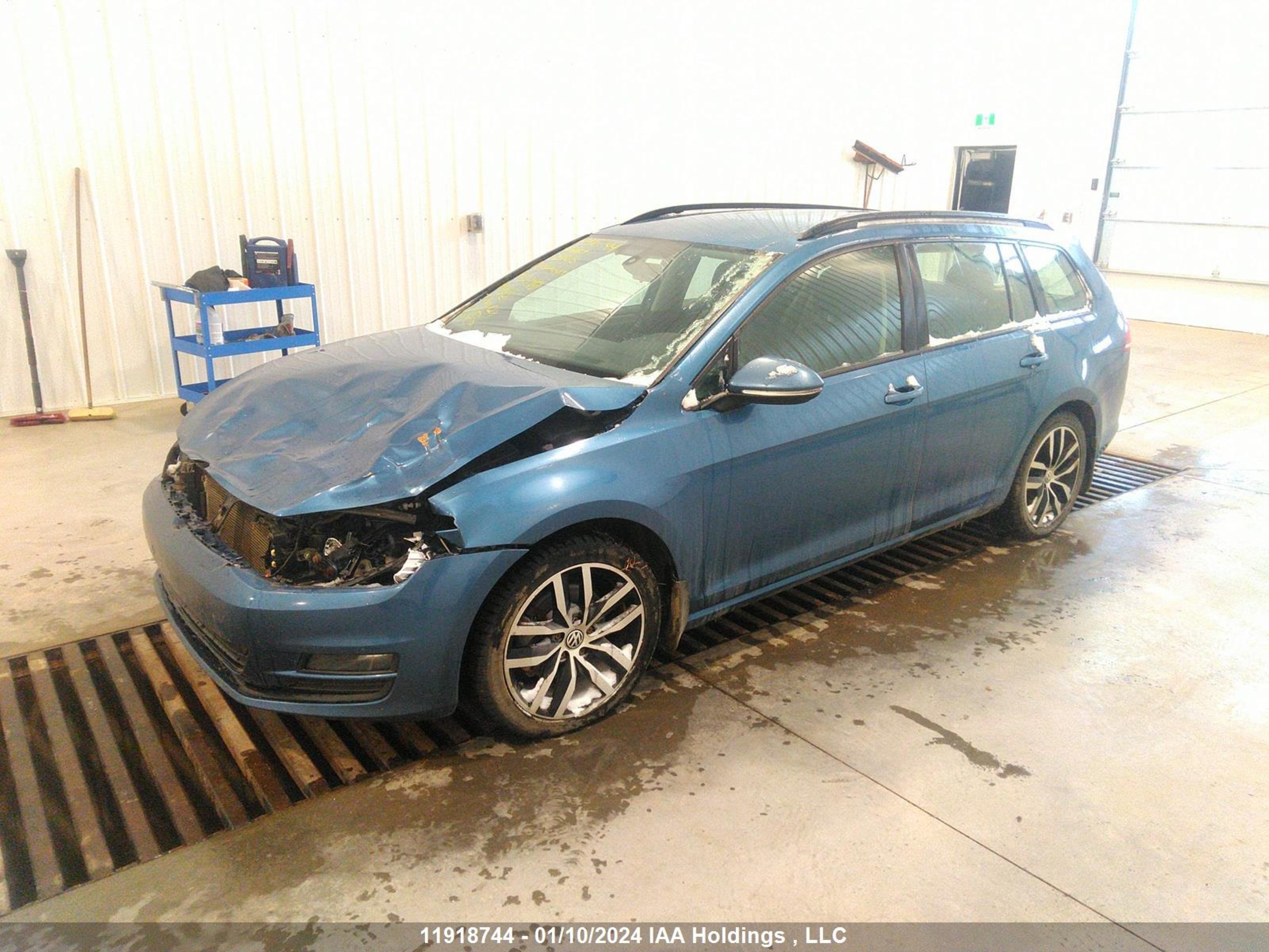 Photo 1 VIN: 3VWC17AU2GM523206 - VOLKSWAGEN NULL 