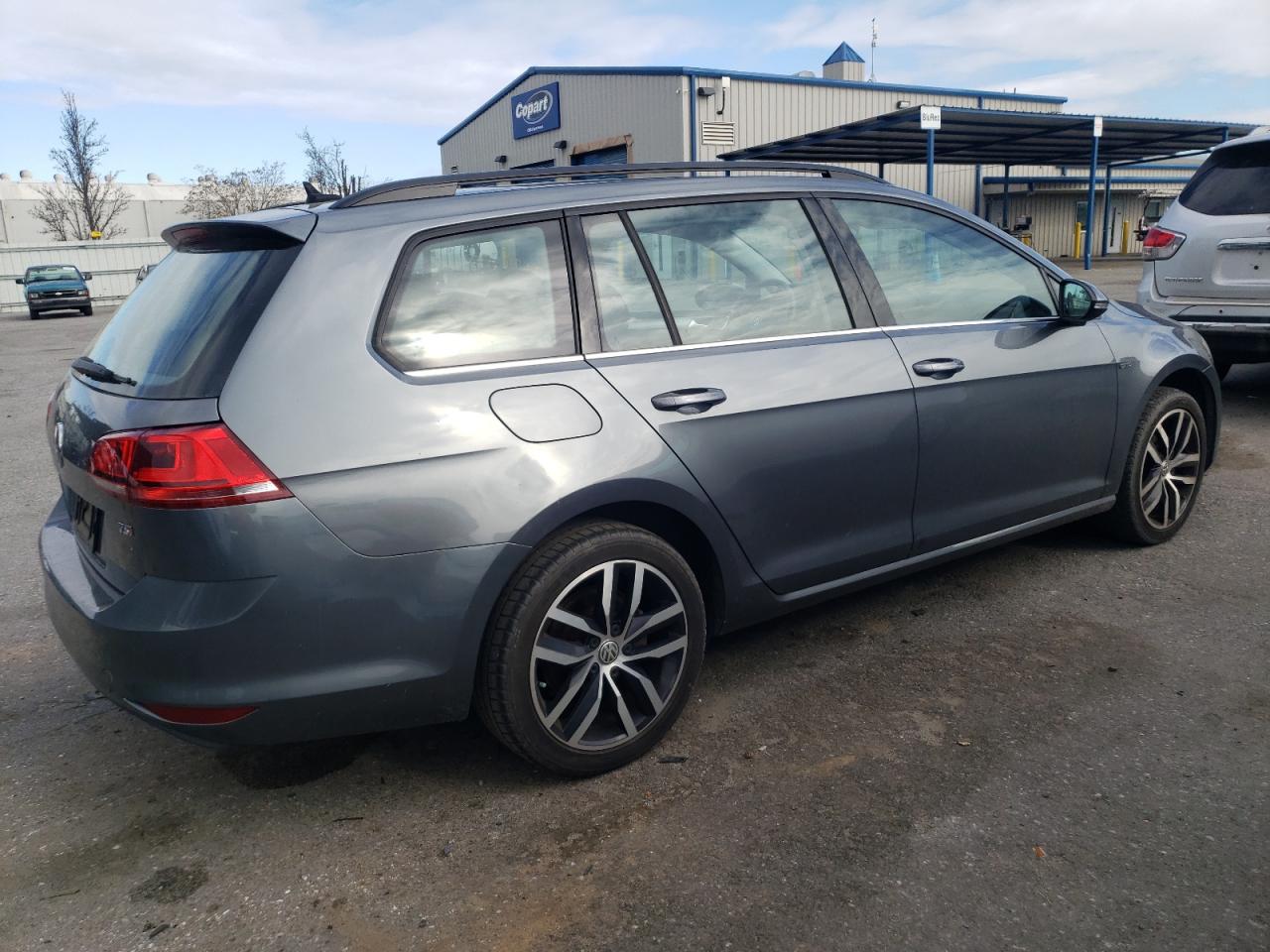 Photo 2 VIN: 3VWC17AU6GM518901 - VOLKSWAGEN GOLF 