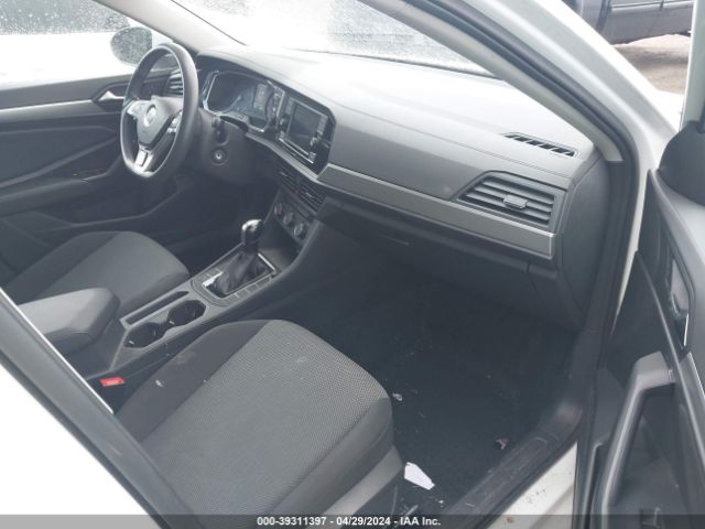 Photo 4 VIN: 3VWC57BU0MM015587 - VOLKSWAGEN JETTA 