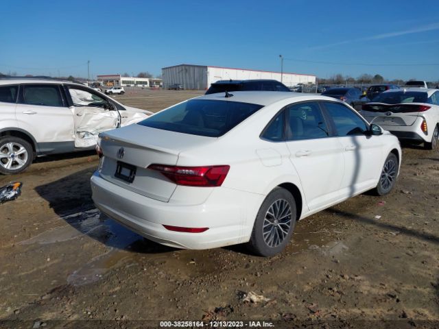 Photo 3 VIN: 3VWC57BU0MM070346 - VOLKSWAGEN JETTA 