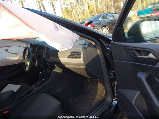 Photo 4 VIN: 3VWC57BU0MM082478 - VOLKSWAGEN JETTA 