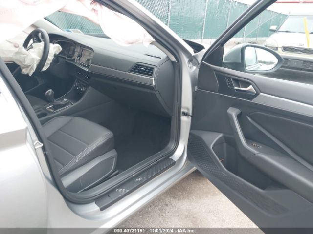 Photo 4 VIN: 3VWC57BU0MM101501 - VOLKSWAGEN JETTA 