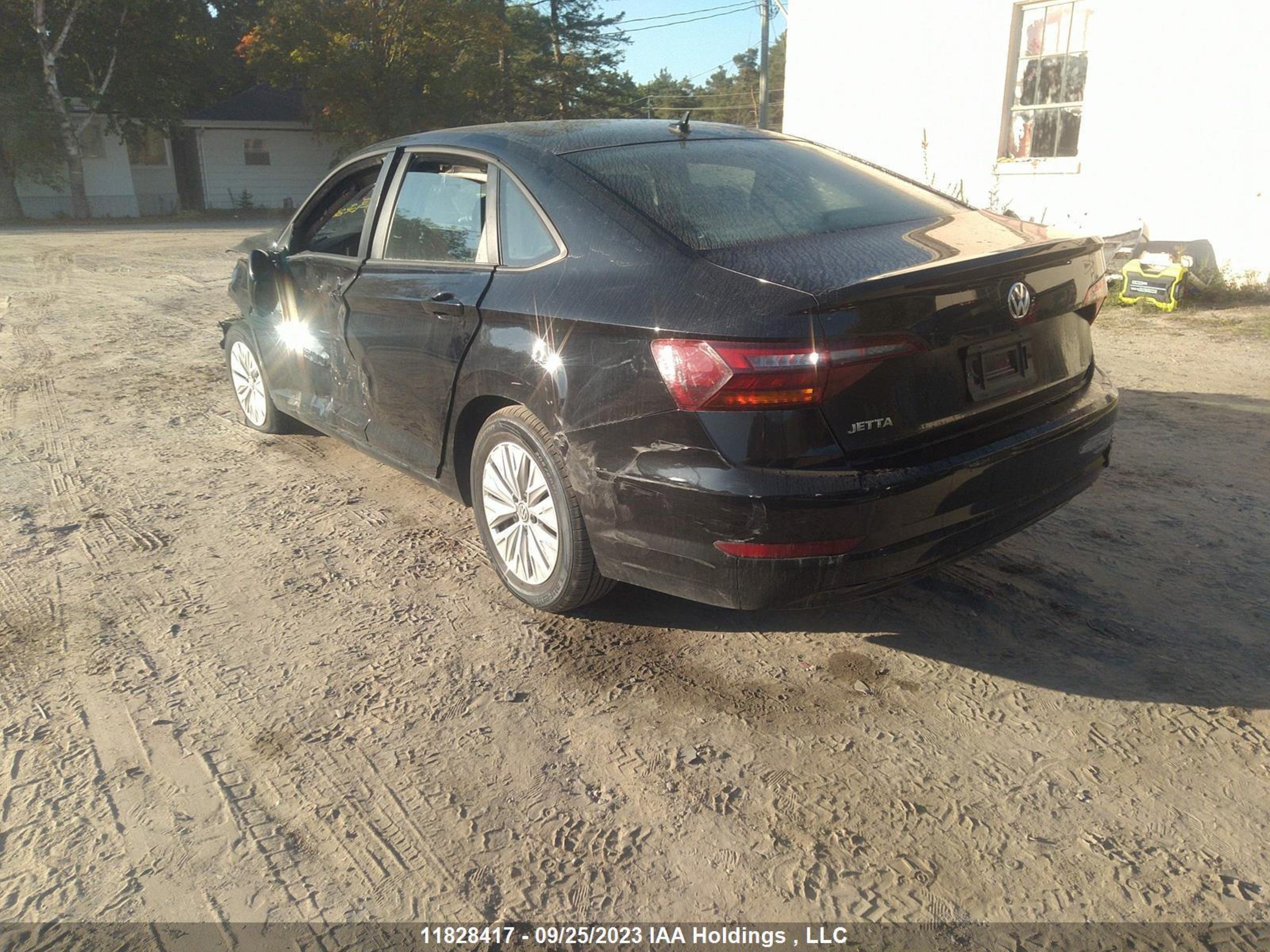 Photo 2 VIN: 3VWC57BU1KM041001 - VOLKSWAGEN JETTA 