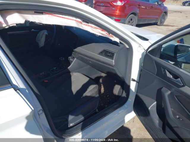 Photo 4 VIN: 3VWC57BU2MM104013 - VOLKSWAGEN JETTA 