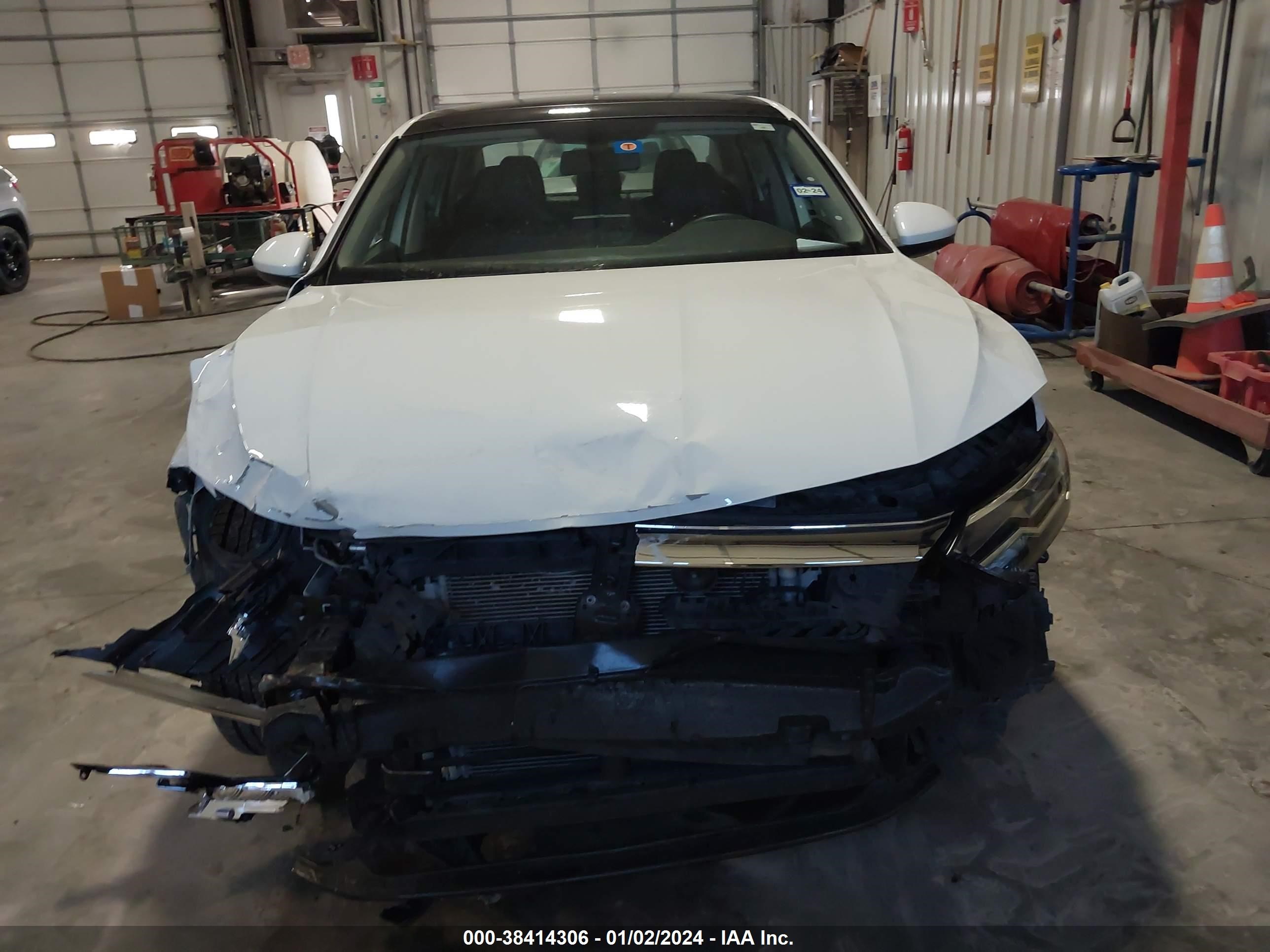 Photo 11 VIN: 3VWC57BU3MM044128 - VOLKSWAGEN JETTA 