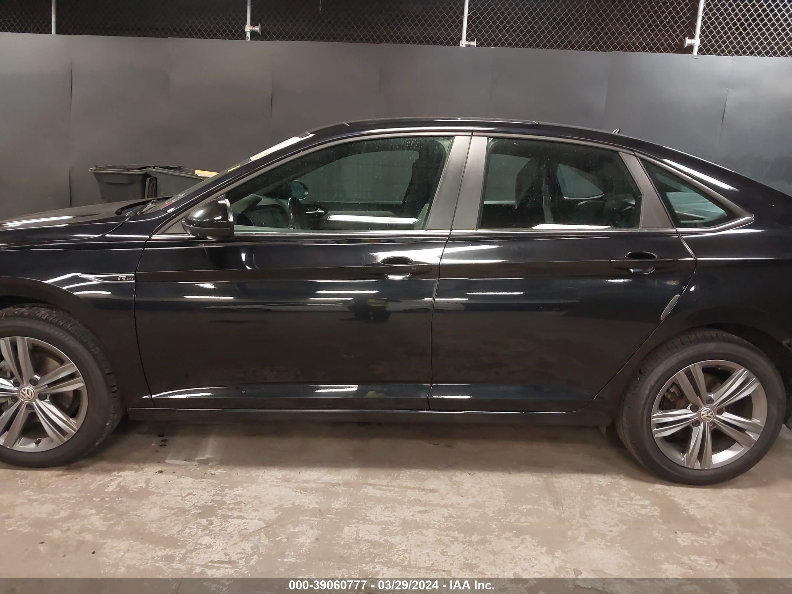 Photo 14 VIN: 3VWC57BU4KM258672 - VOLKSWAGEN JETTA 