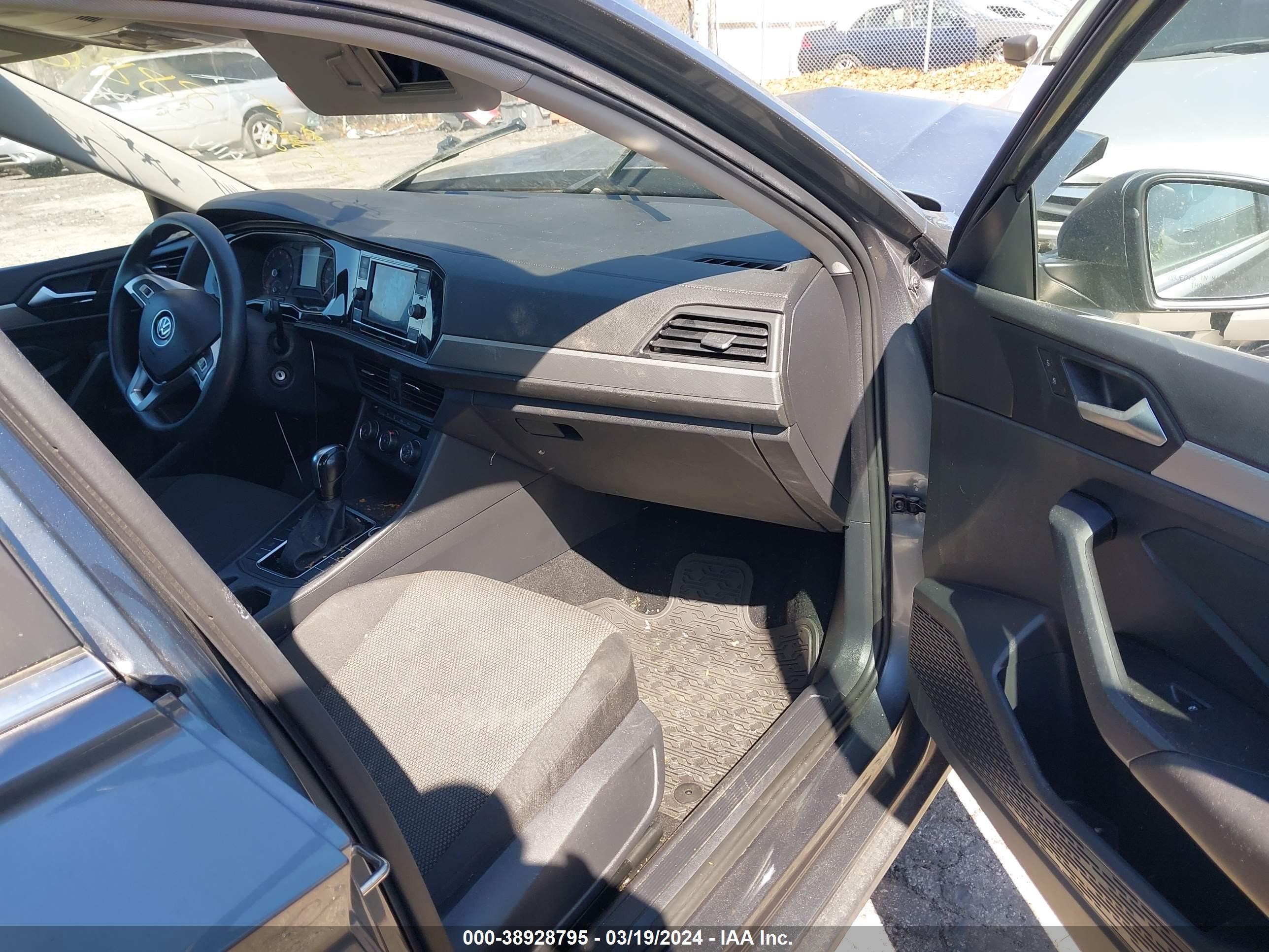 Photo 4 VIN: 3VWC57BU6KM178886 - VOLKSWAGEN JETTA 