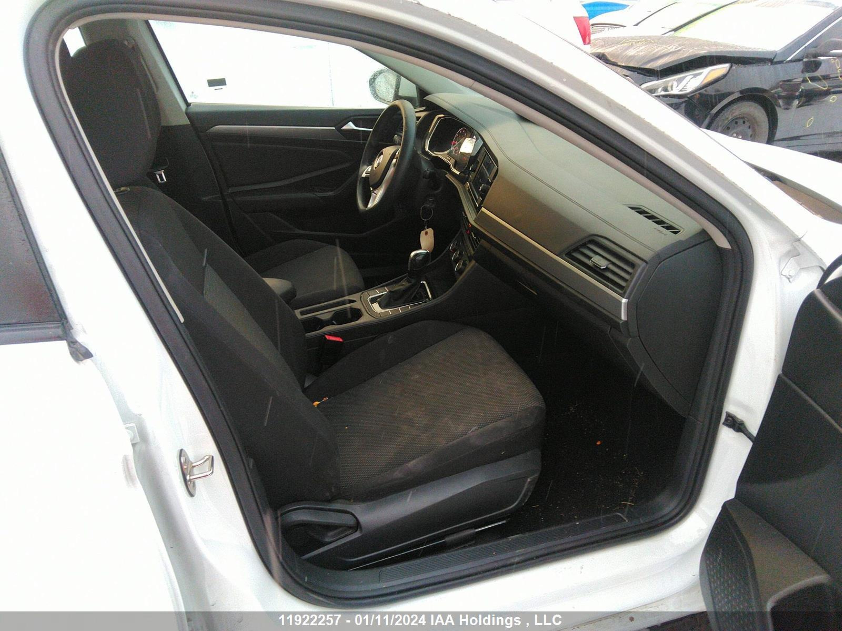 Photo 4 VIN: 3VWC57BU6MM036881 - VOLKSWAGEN JETTA 