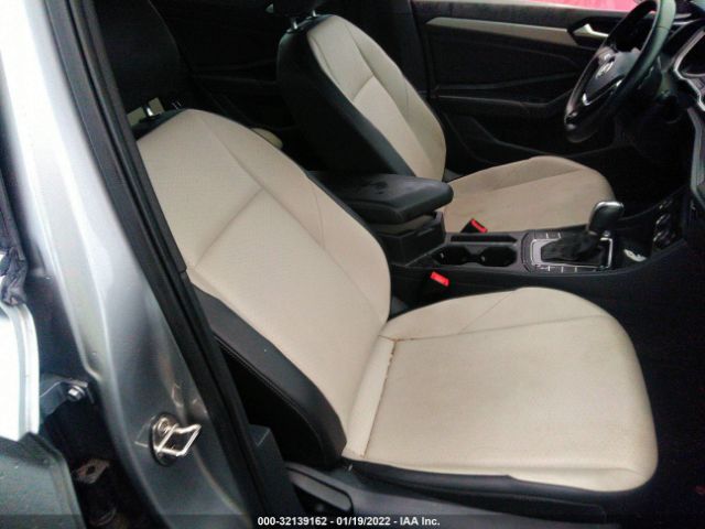 Photo 4 VIN: 3VWC57BU7KM257158 - VOLKSWAGEN JETTA 