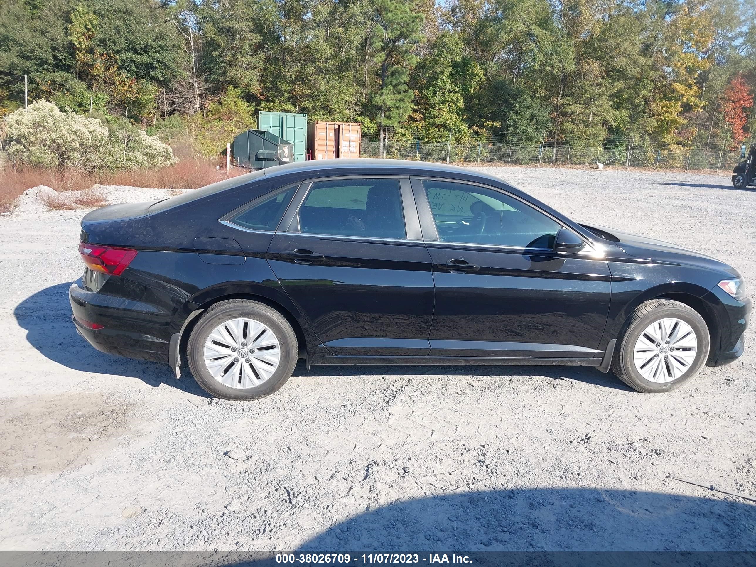 Photo 11 VIN: 3VWC57BU8KM057518 - VOLKSWAGEN JETTA 