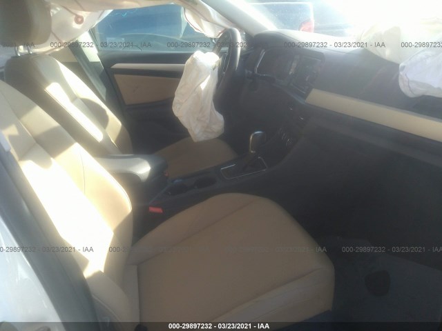 Photo 4 VIN: 3VWC57BU8KM211127 - VOLKSWAGEN JETTA 