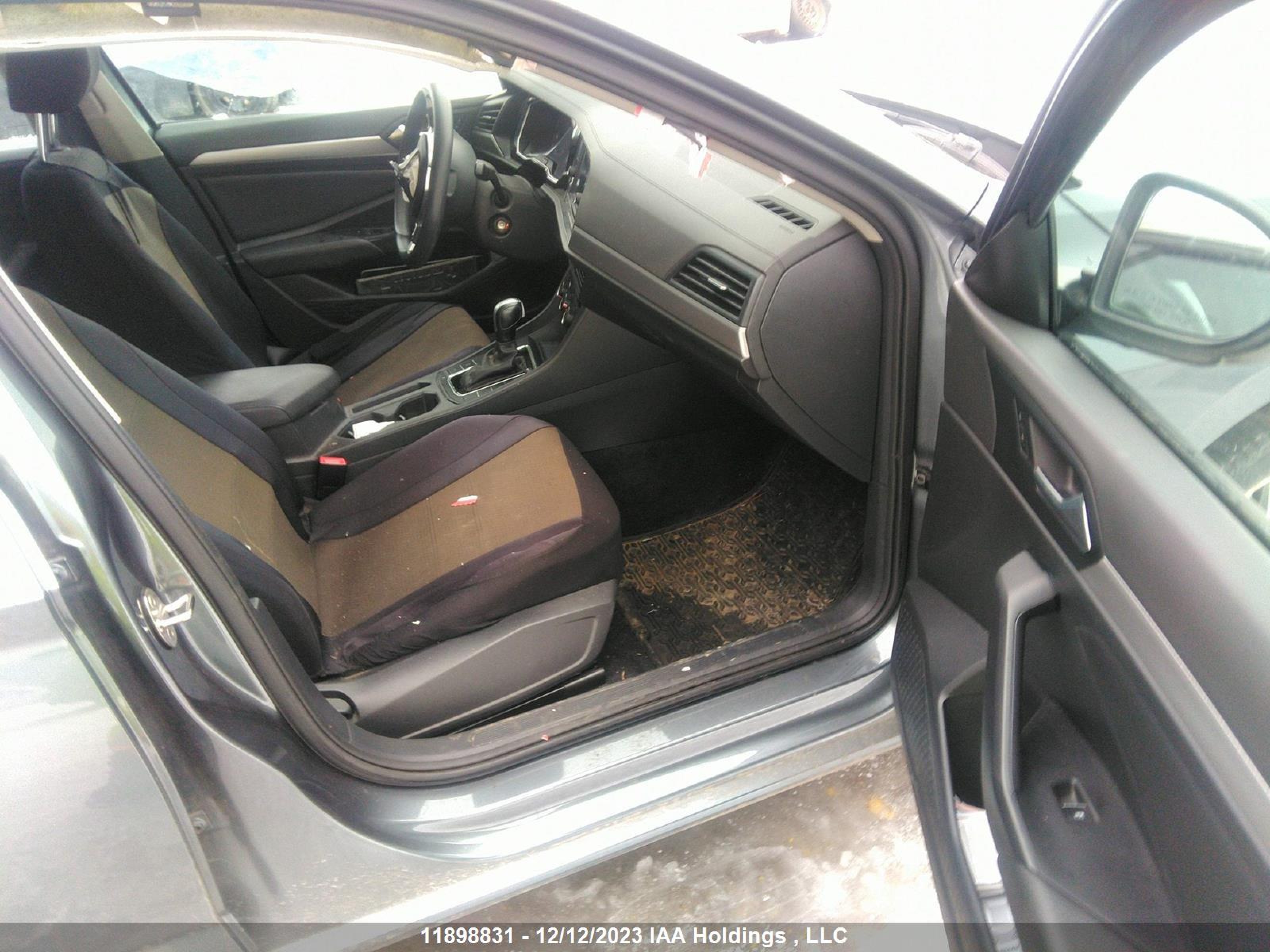 Photo 4 VIN: 3VWC57BU9MM027785 - VOLKSWAGEN JETTA 