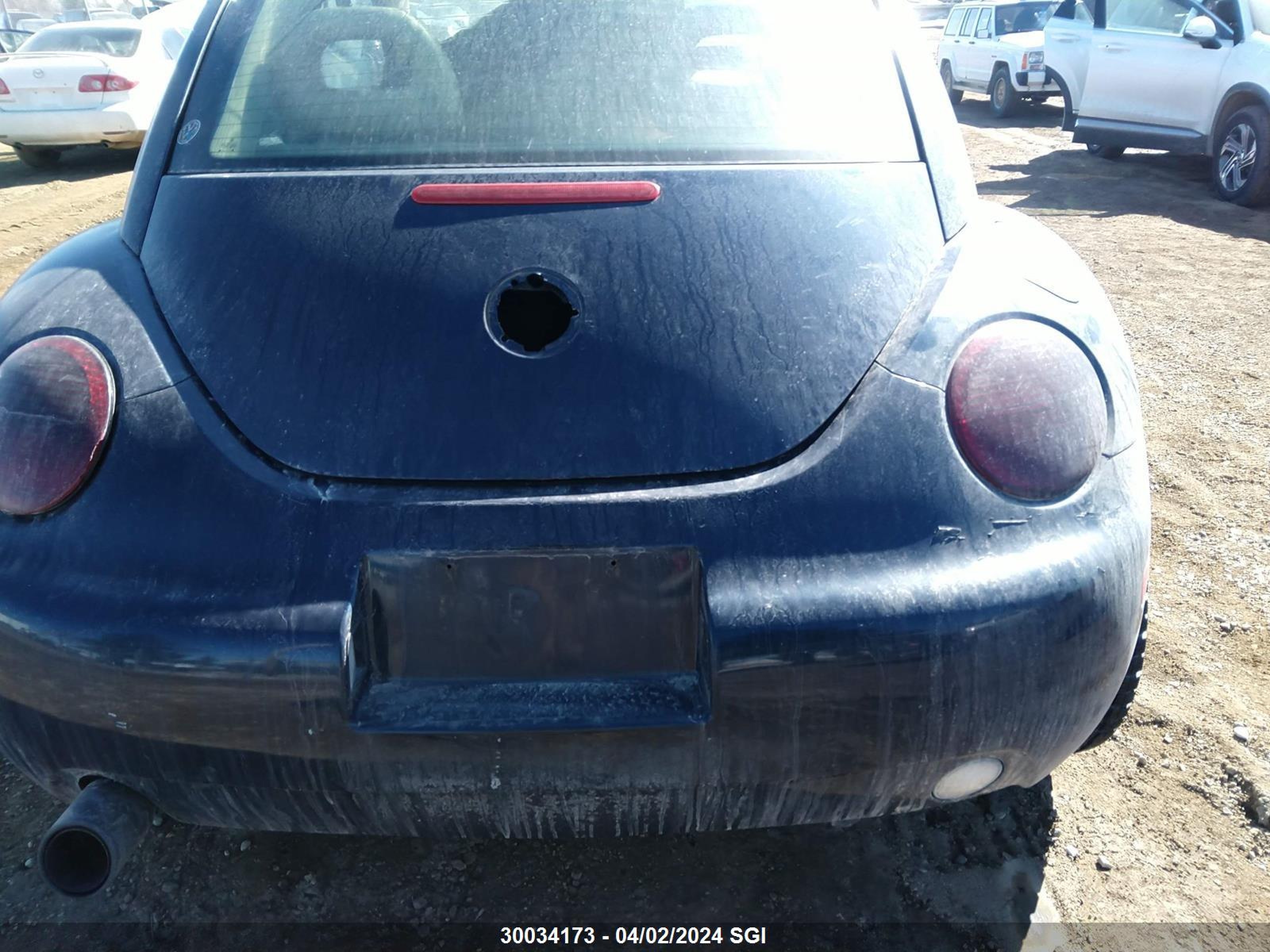 Photo 5 VIN: 3VWCA21C0YM412584 - VOLKSWAGEN BEETLE 