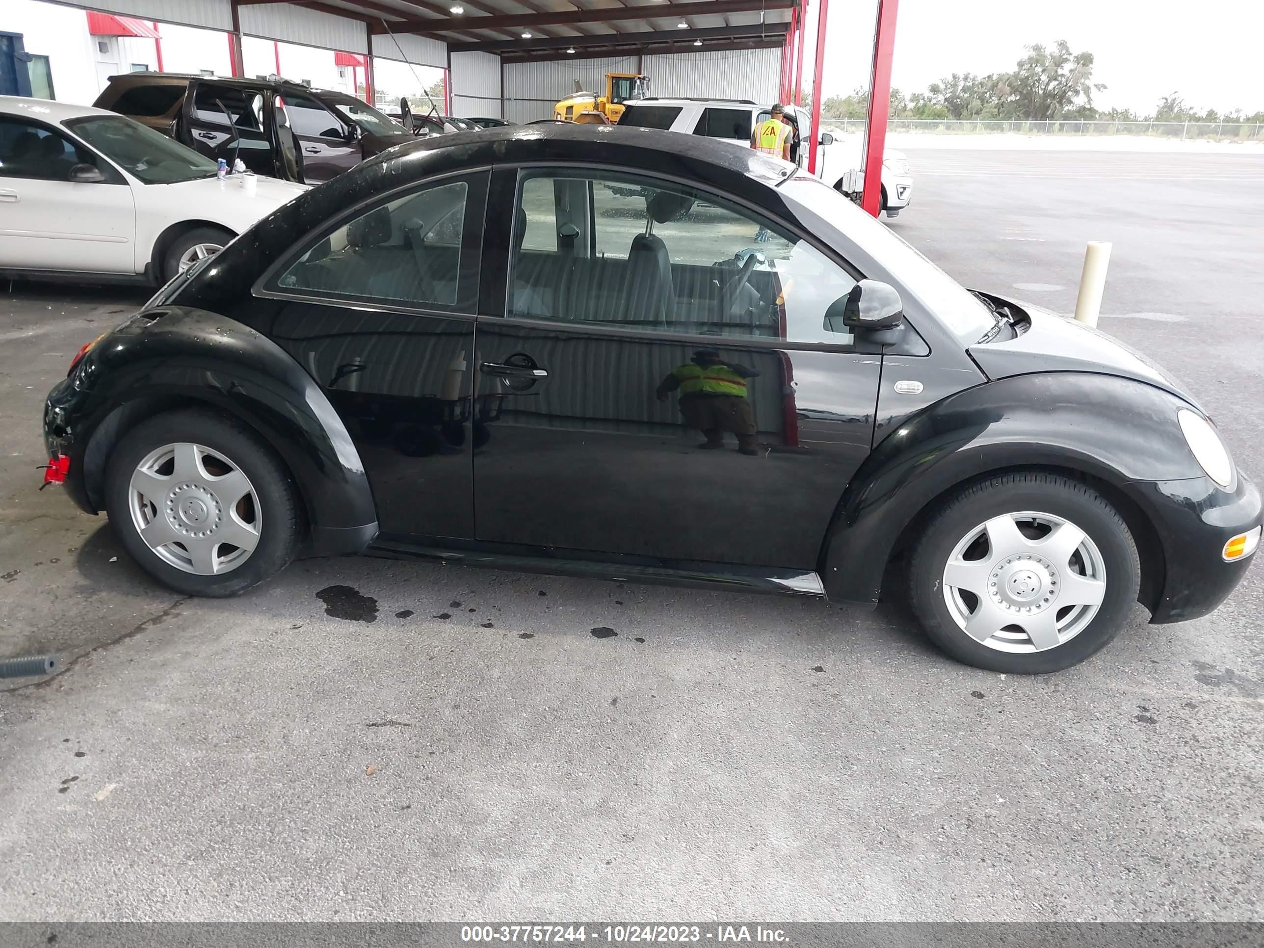 Photo 12 VIN: 3VWCA21C1XM423821 - VOLKSWAGEN BEETLE 