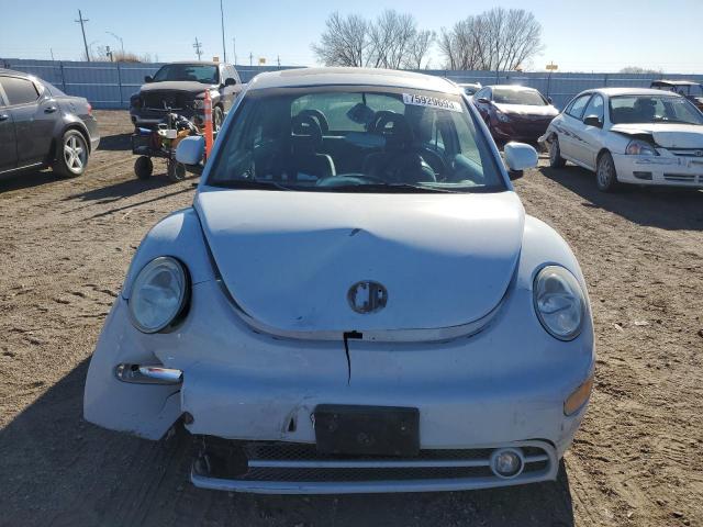 Photo 4 VIN: 3VWCA21C5YM485062 - VOLKSWAGEN BEETLE 