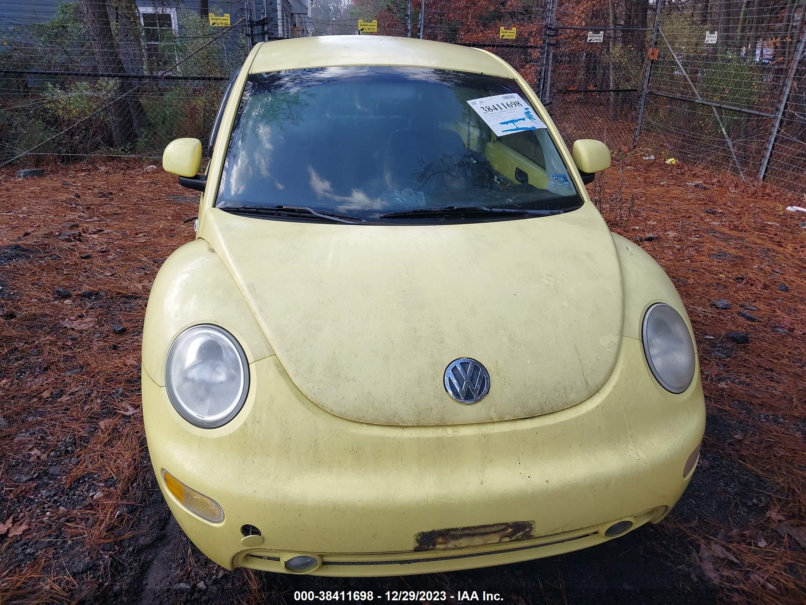 Photo 5 VIN: 3VWCA21C9YM488045 - VOLKSWAGEN BEETLE 