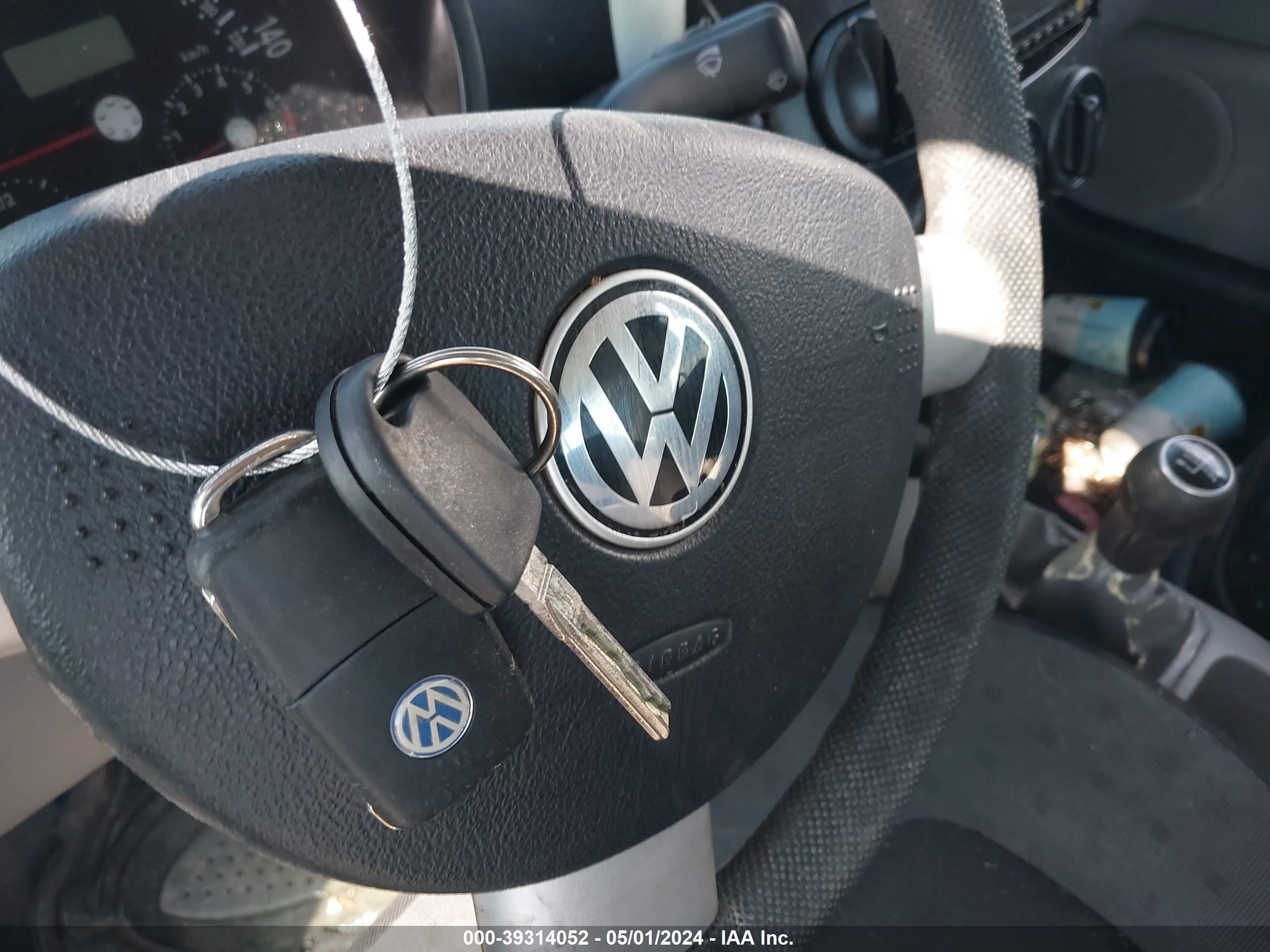 Photo 10 VIN: 3VWCB21C01M454160 - VOLKSWAGEN BEETLE 