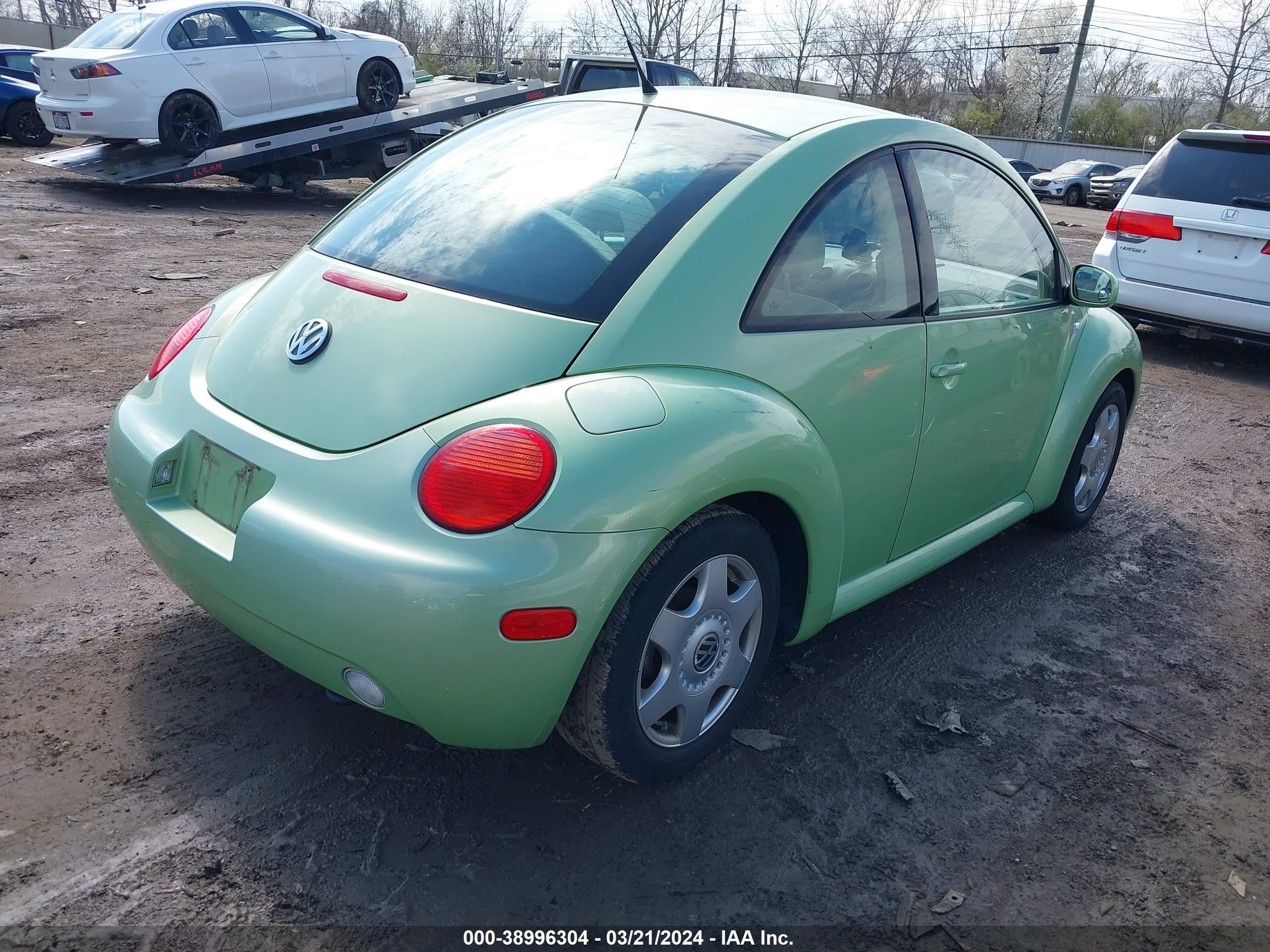 Photo 3 VIN: 3VWCB21C01M469077 - VOLKSWAGEN BEETLE 